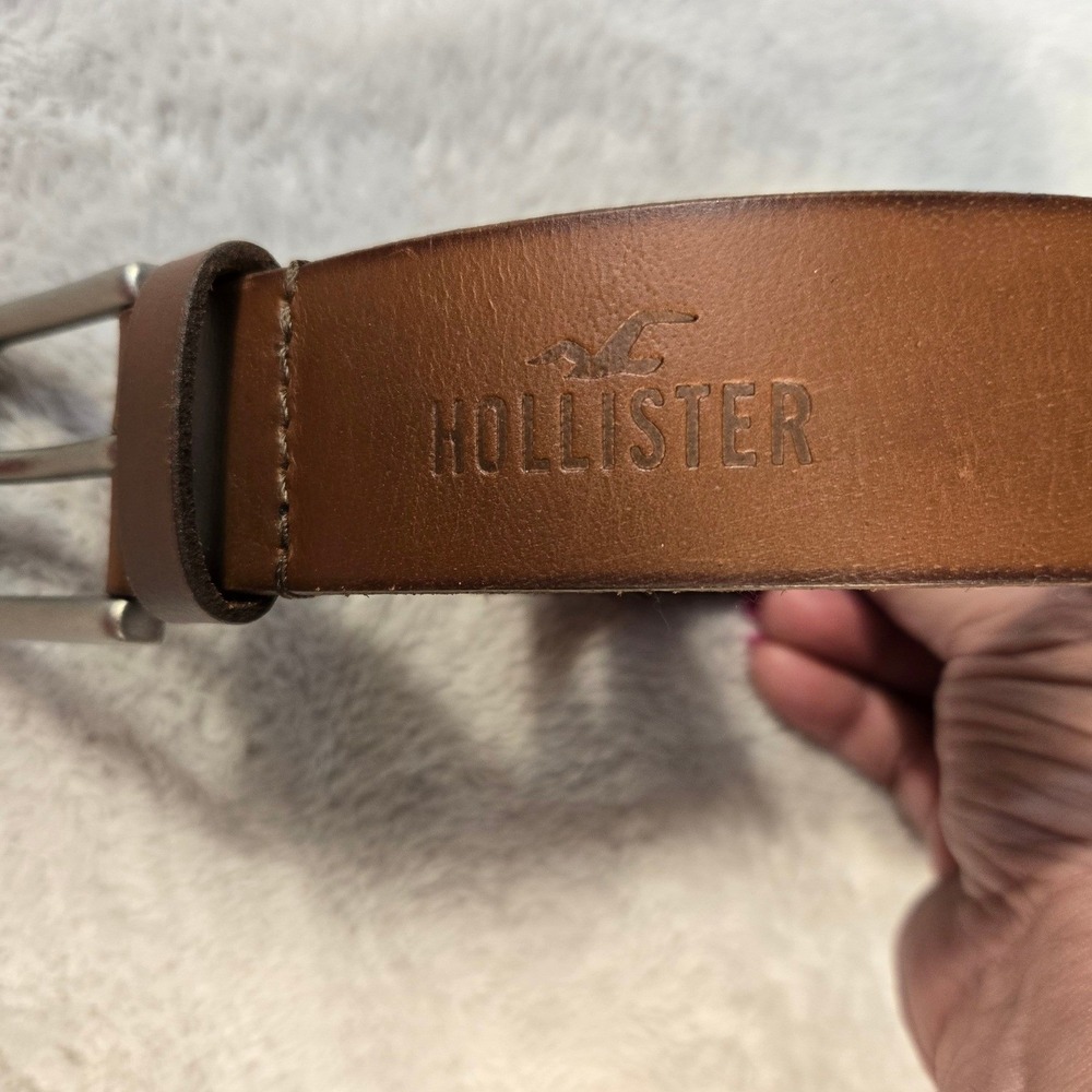 Hollister Mens Brown Leather Belt Silver Buckle Embossed Logo Size 32 34